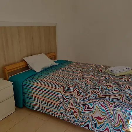 Lagoa Five Bed House By Red Ba Serviced Accommodation Uk